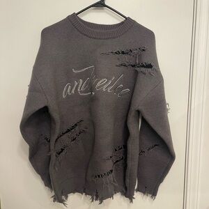 Andreilee distressed style sweater